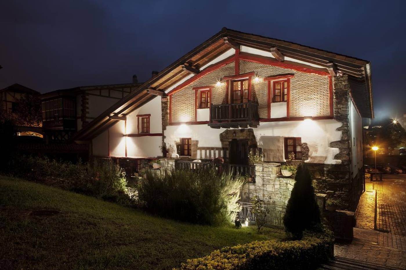 Hotel Iraragorri-Spain-GALDAKAO-General view-1