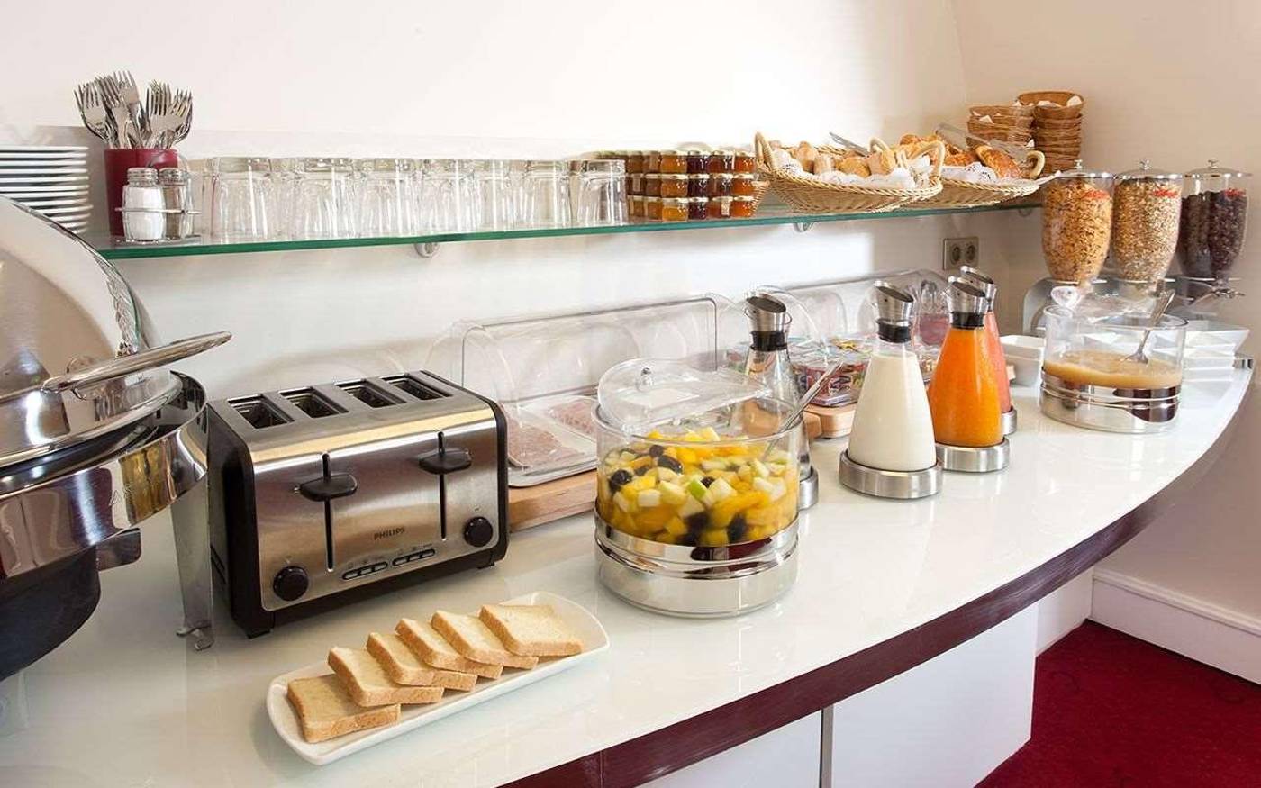 Hotel-Sleeping-Belle-Restaurant-50