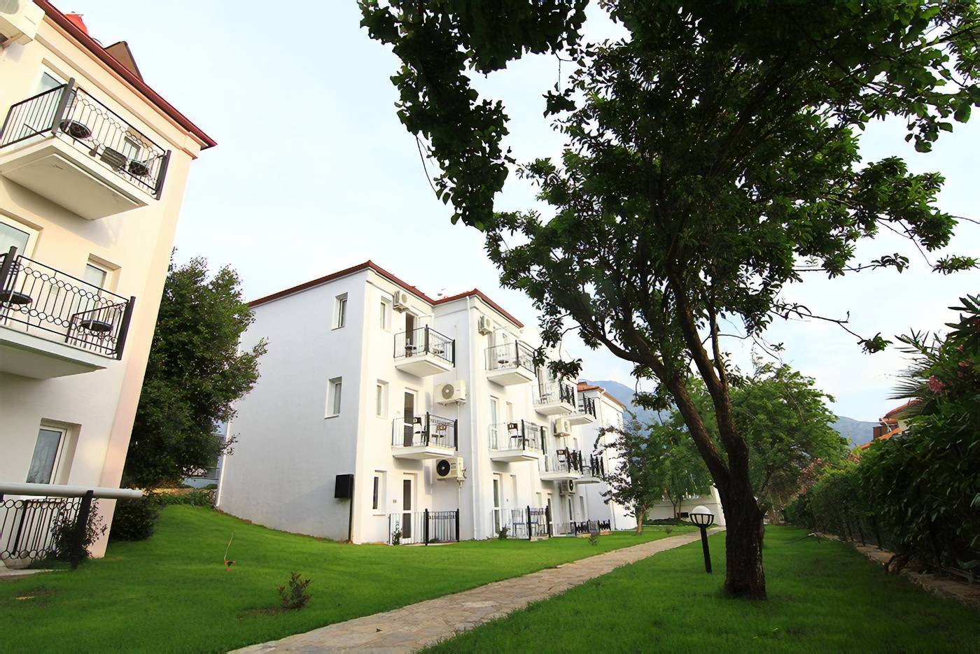 Daisy-Garden-Resort-Hotel-General-view-11