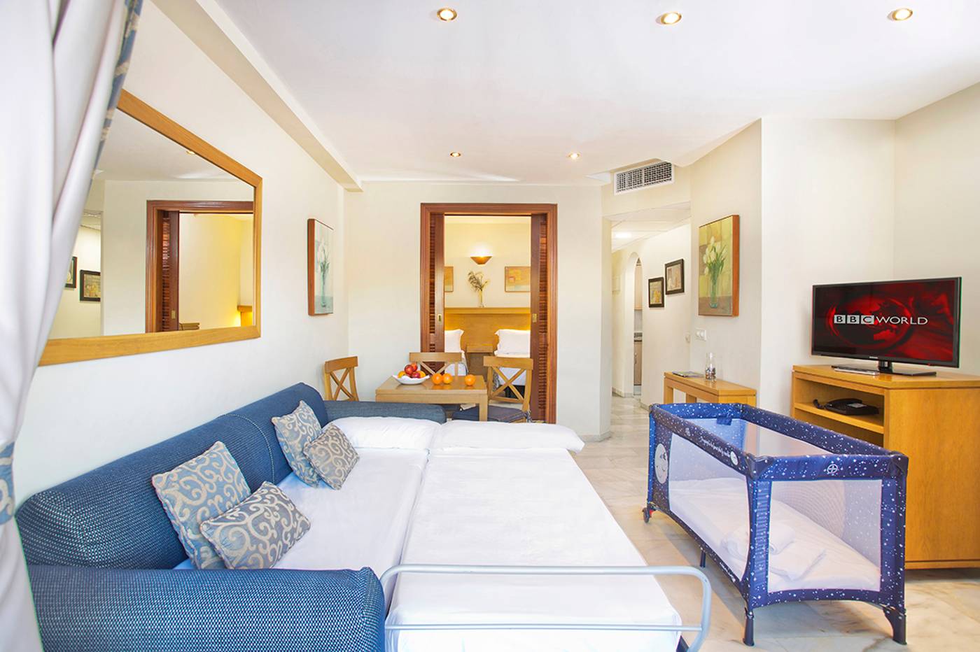 Sunset-Beach-Club-Room-19