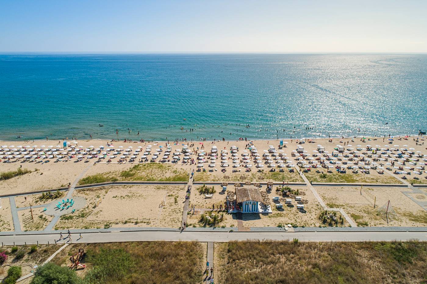 Sunrise-All-Suites-Resort-Beach-56