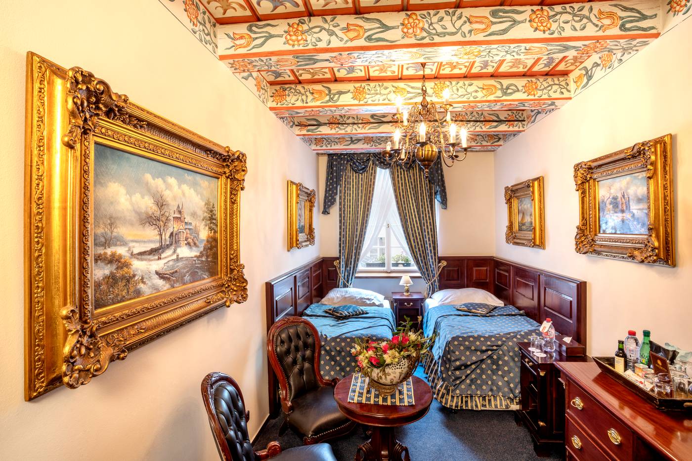 Hotel-U-Zlateho-Stromu-Prague-by-BHG-Room-36