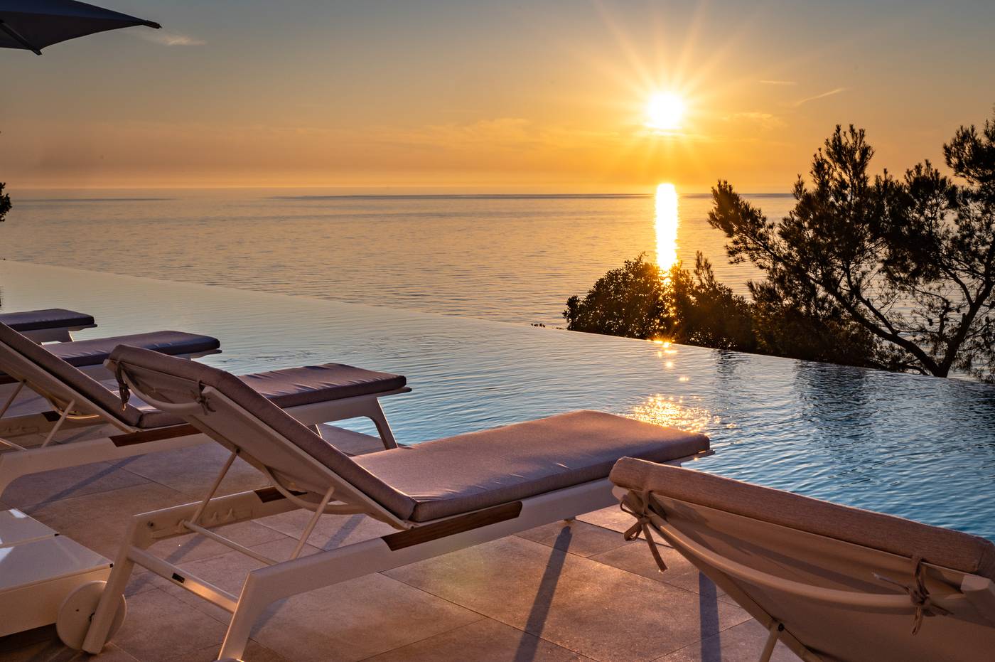 Grand-Hotel-Brioni-Pula--Radisson-Collection-Hotel-Pool-9