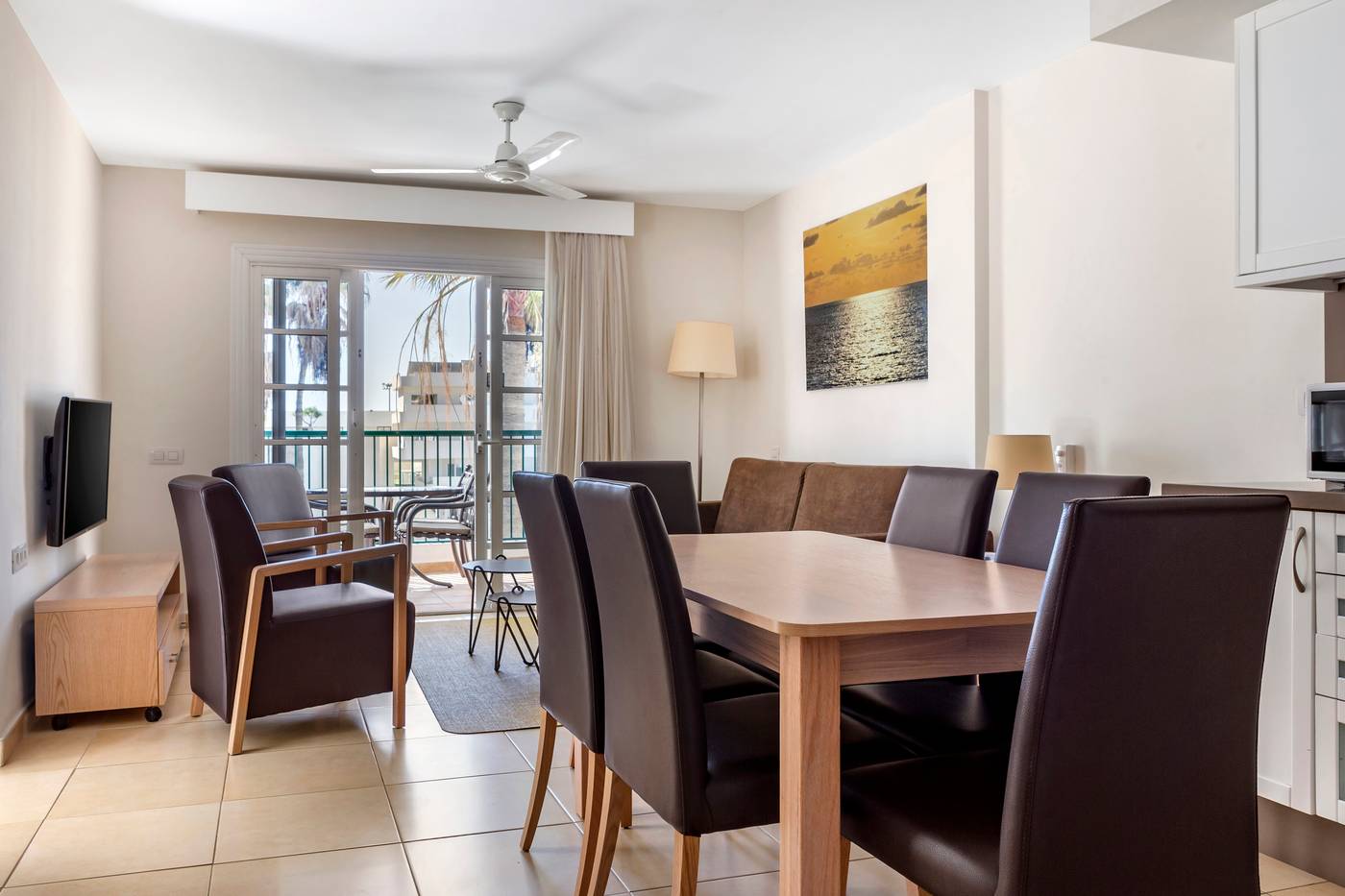 Sunset-Harbour-Club-Room-26