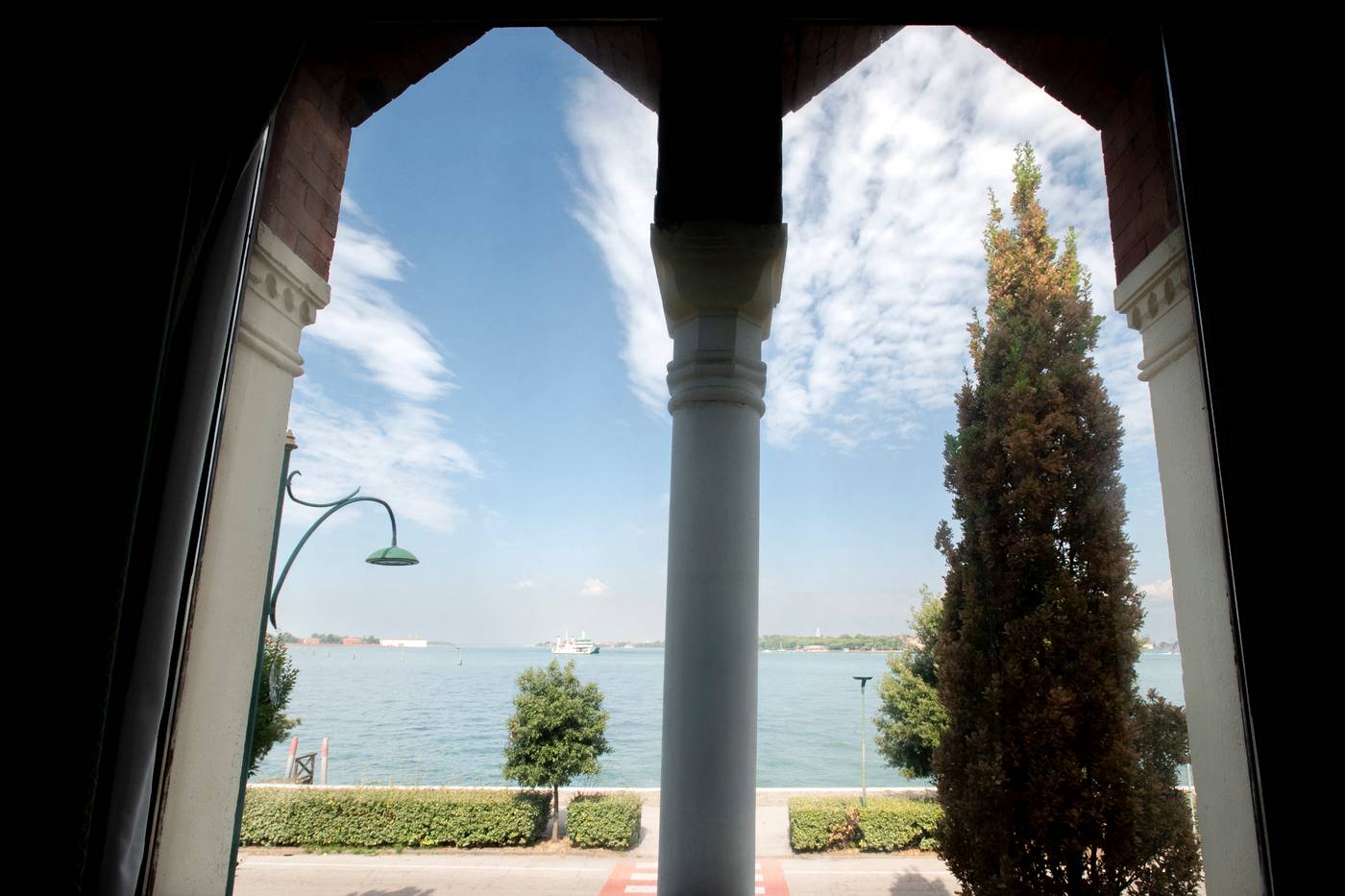 Russo-Palace-Room-43