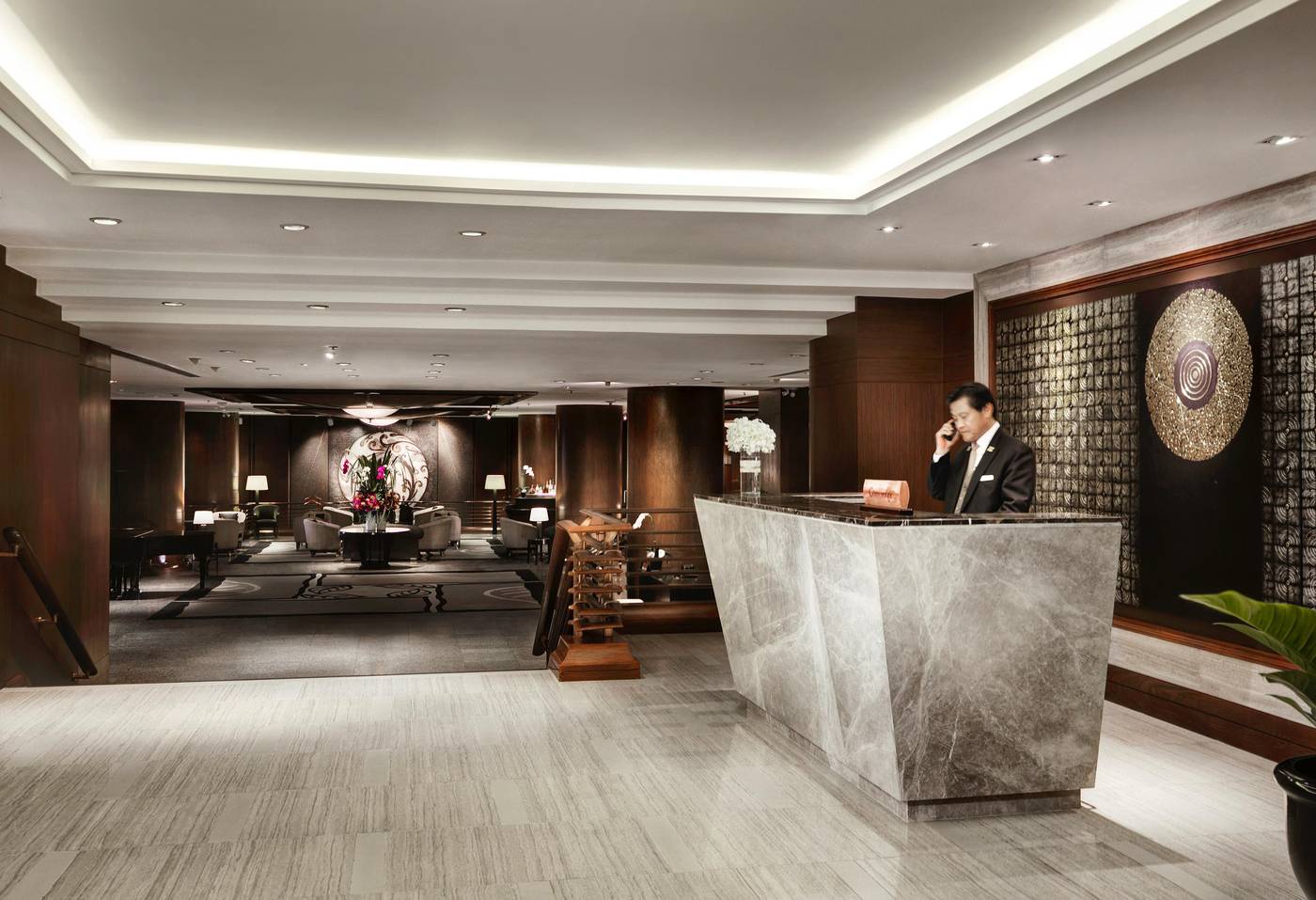 Banyan-Tree-Bangkok-Lobby-16