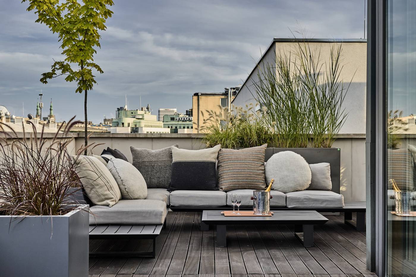 H15 Boutique - Poland - WARSAW - Terrace - 2