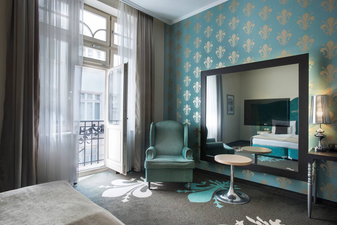 La-Prima-Fashion-Hotel-Room-29