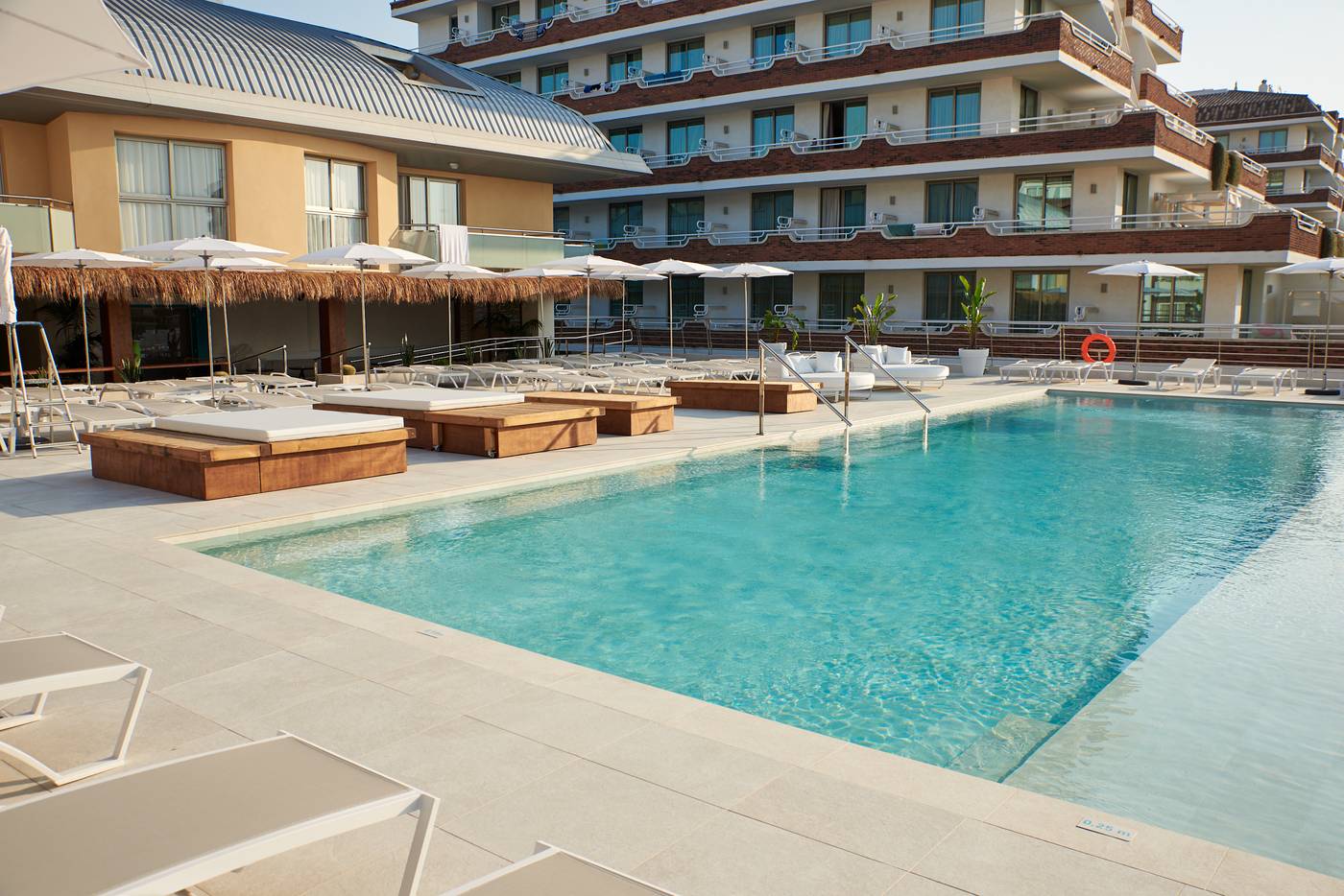 Dwo-Sirius---Adults-Only--16---Pool-1