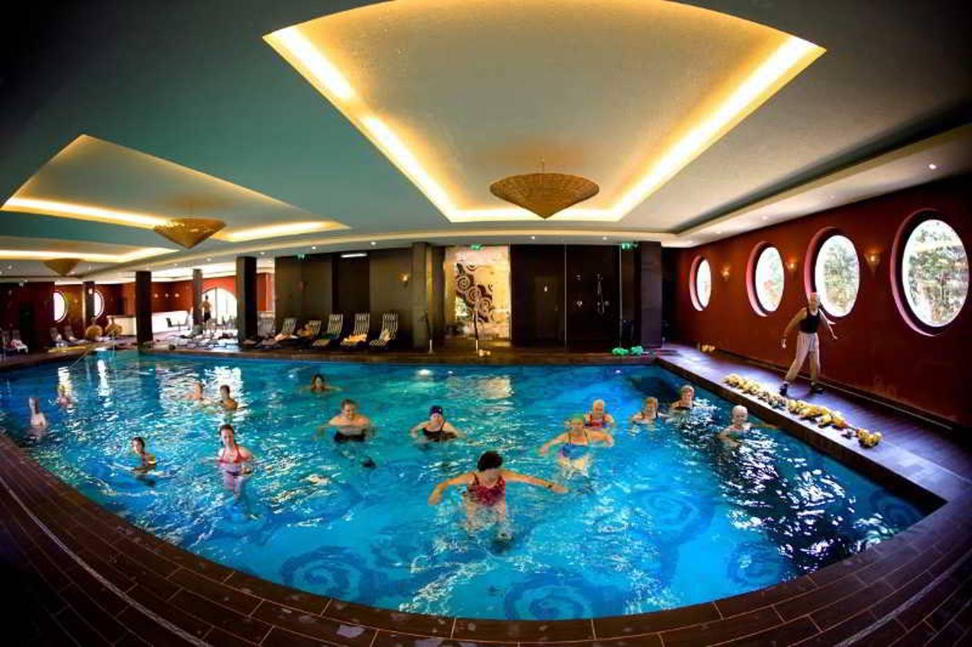 Budapest-Airport-Hotel-Stacio-Superior-Wellness-Pool-29
