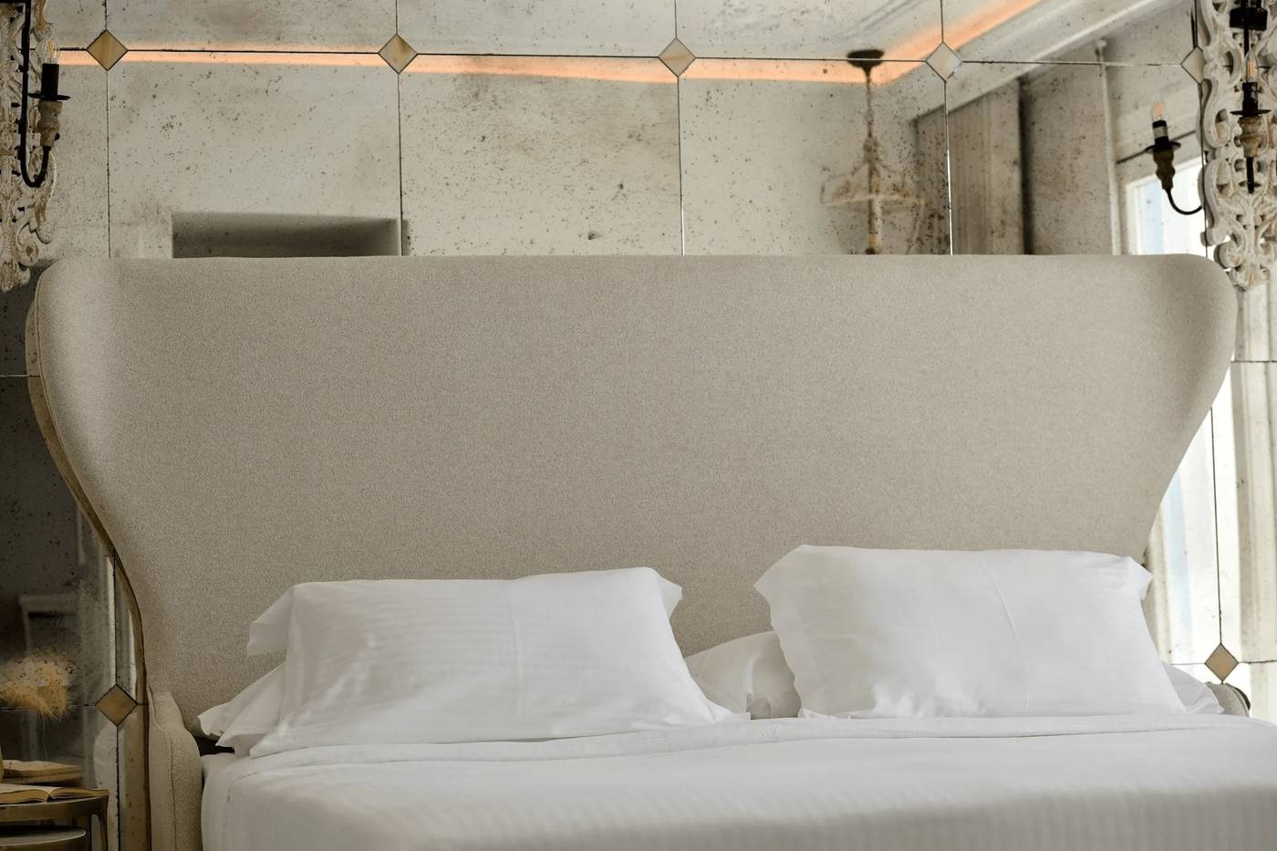 Saint-John-Hotel-Villas---Spa-Room-64