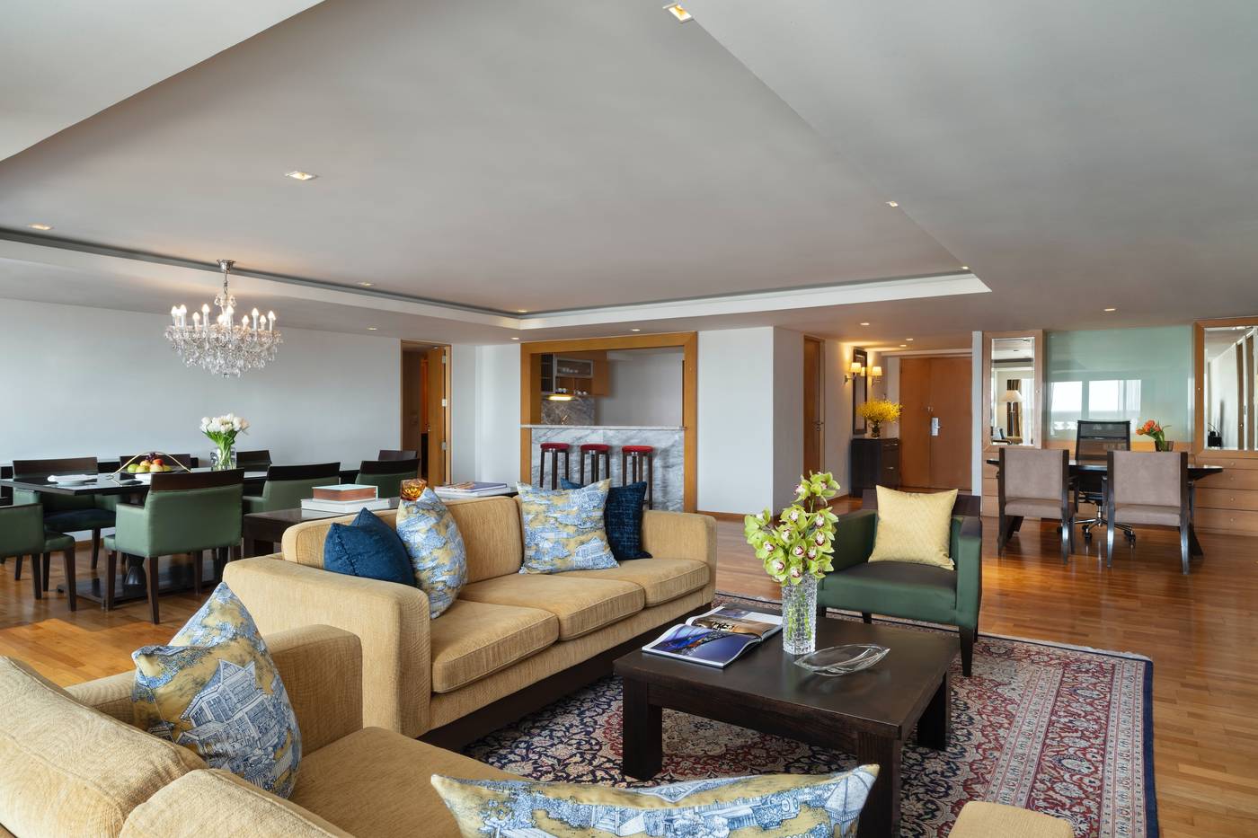 Tower-Club-at-Lebua-Room-7