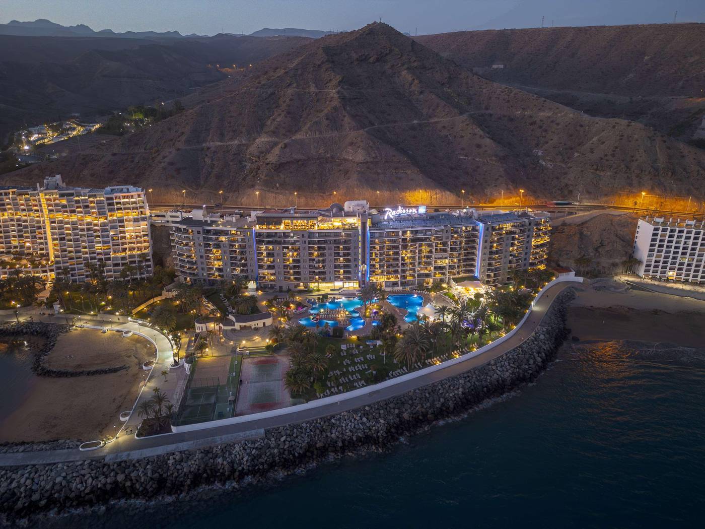 Radisson-Blu-Resort-Gran-Canaria-General-view-13