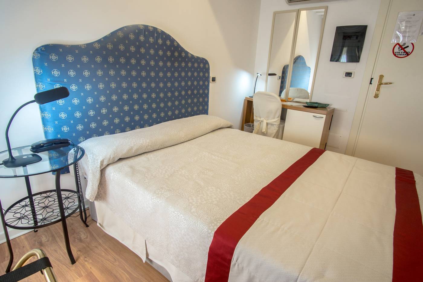 Antigo-Trovatore-Room-6