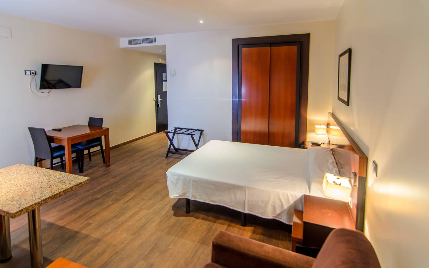 Martin-Alonso-Pinzon-Room-16