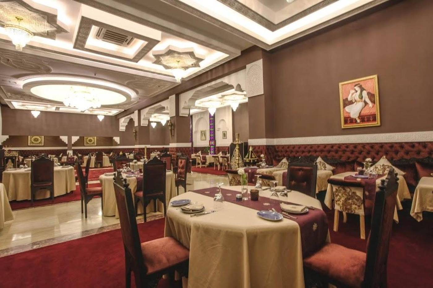 Savoy-Le-Grand-Hotel-Restaurant-40