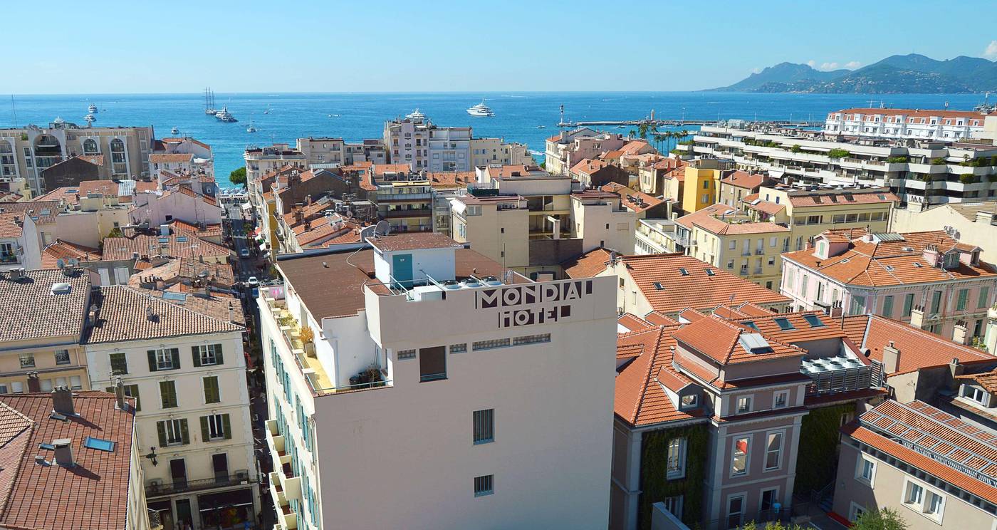 Best-Western-Premier-Mondial-General-view-3