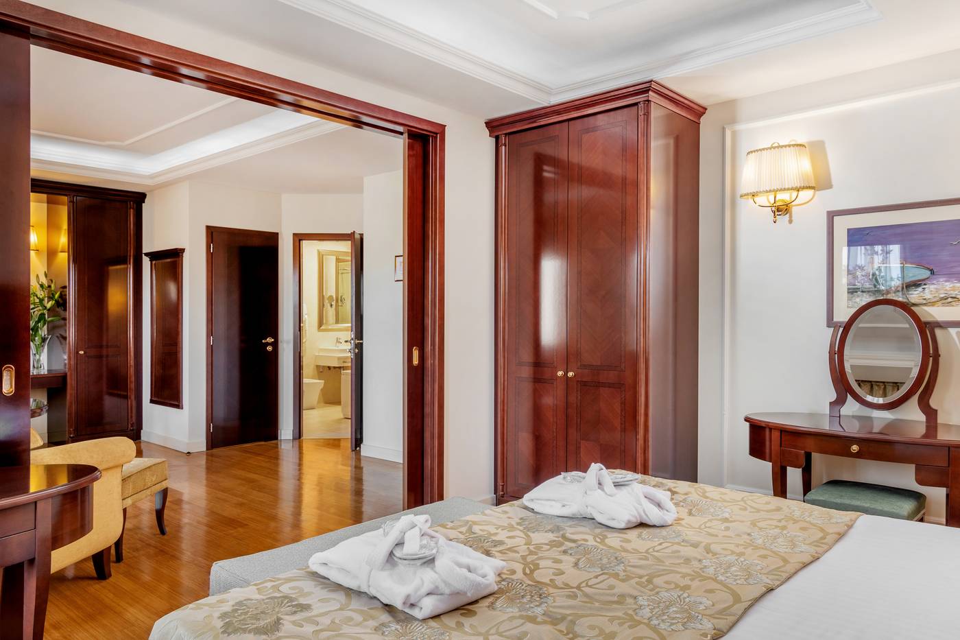 President-Solin-Room-19