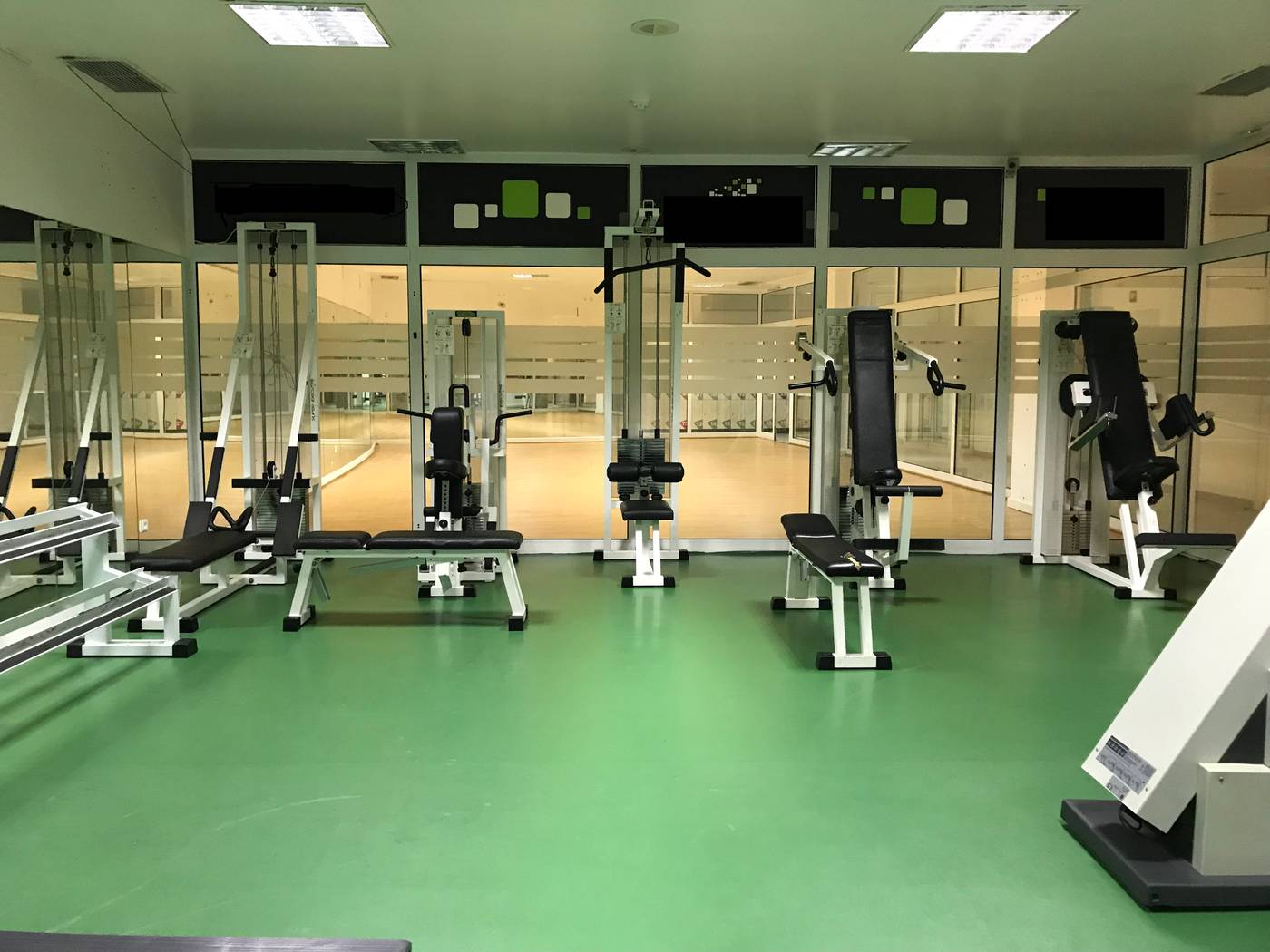 Francis-Sports-and-Entertainment-15