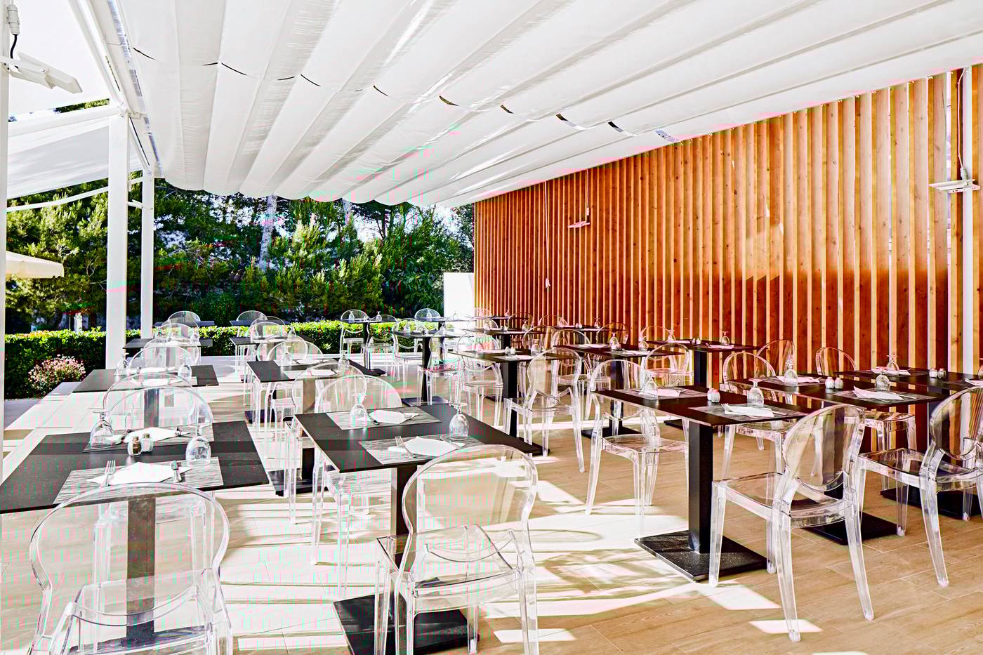 Cala-Blanca-Sun-Hotel-Terrace-10