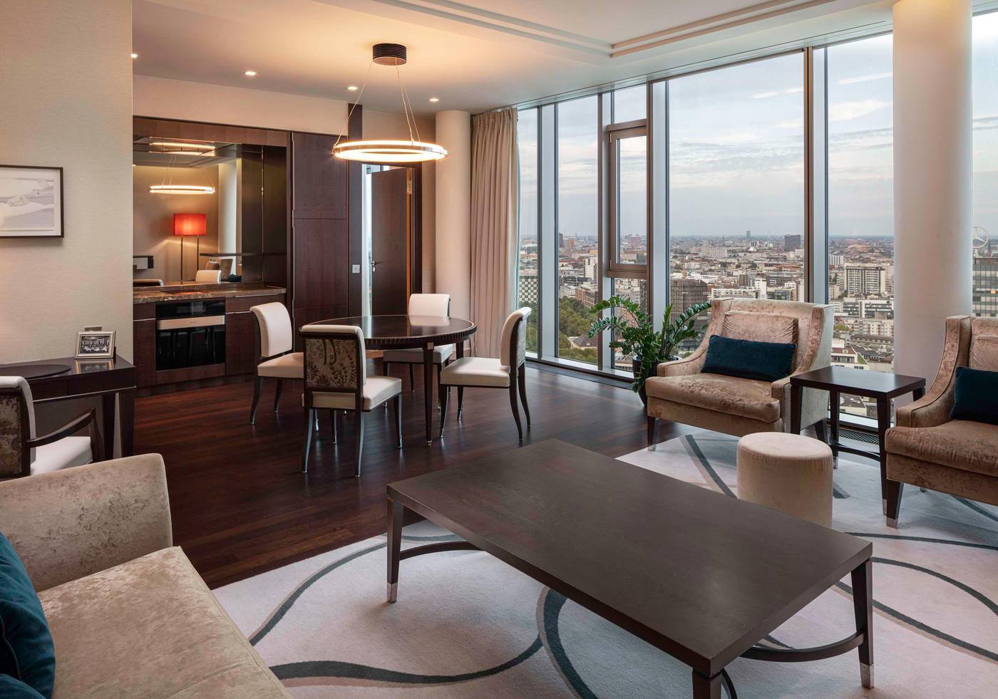 Waldorf-Astoria-Berlin-Room-7