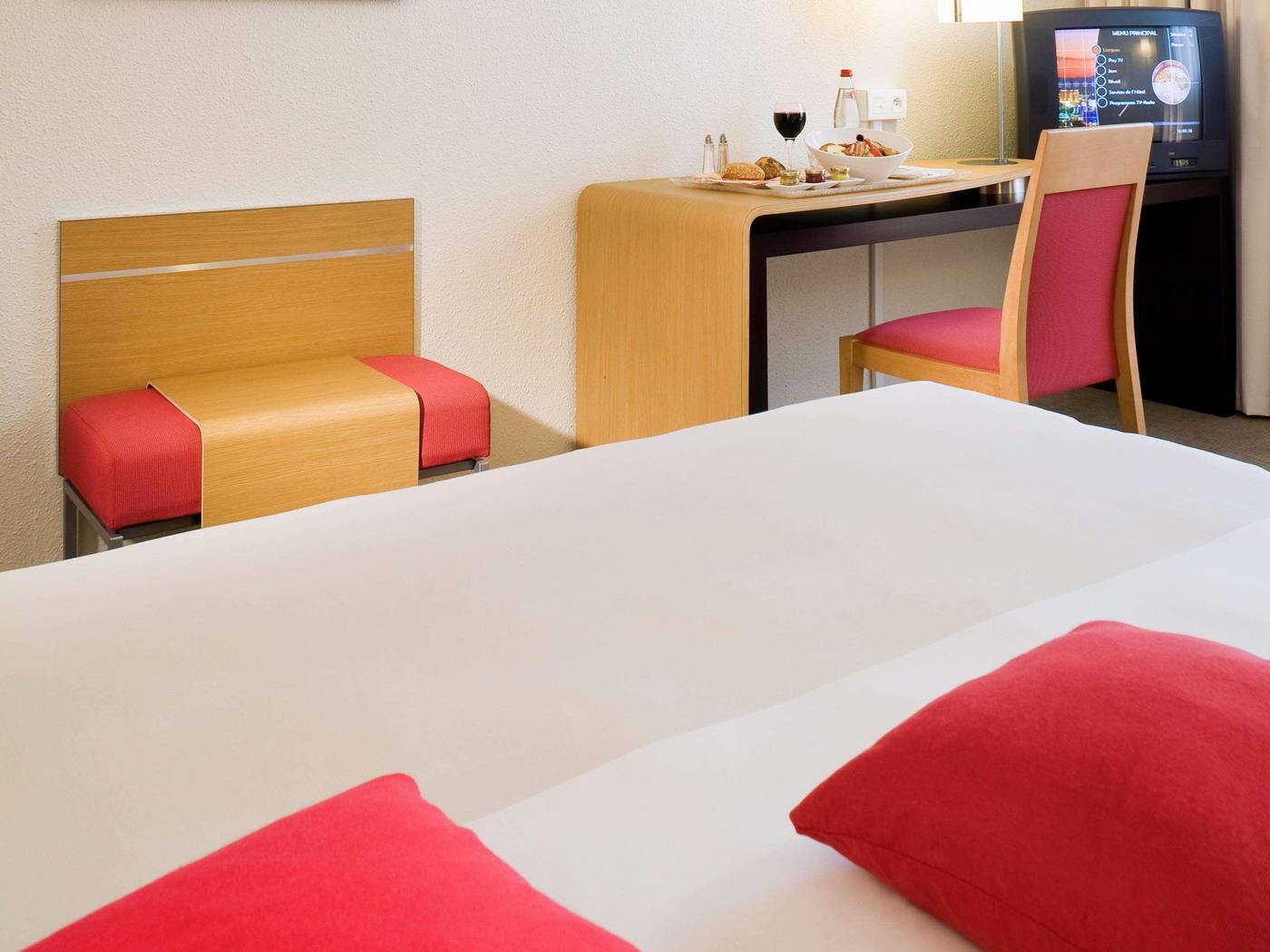 Novotel Amiens Pôle Jules Verne-France-BOVES-Room-10