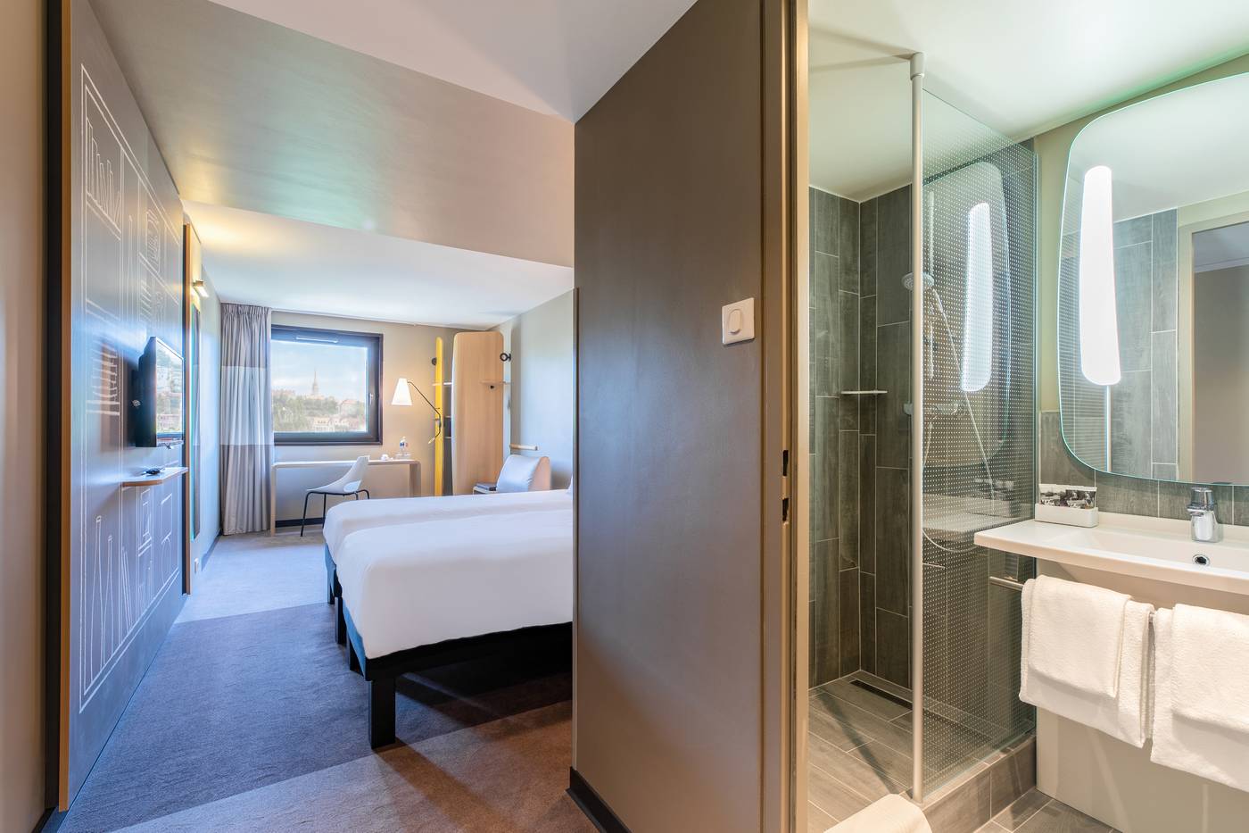 Ibis-Budapest-Castle-Hill-Room-12