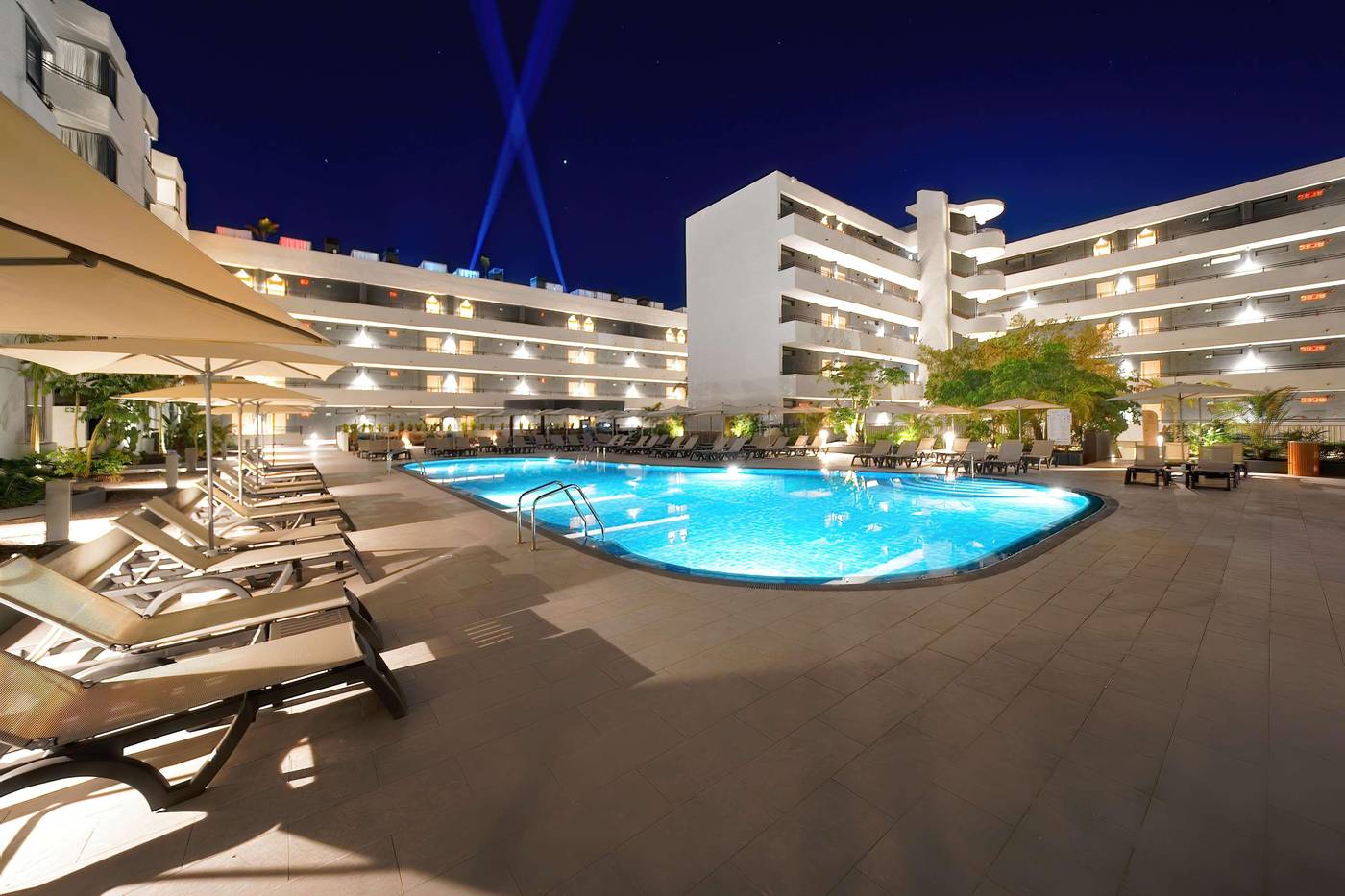 Hovima-Suites-Costa-Adeje-Pool-1