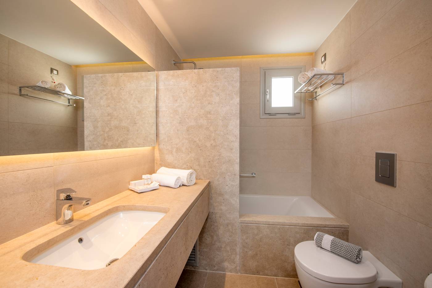 Horizon-Beach-Resort-Room-42