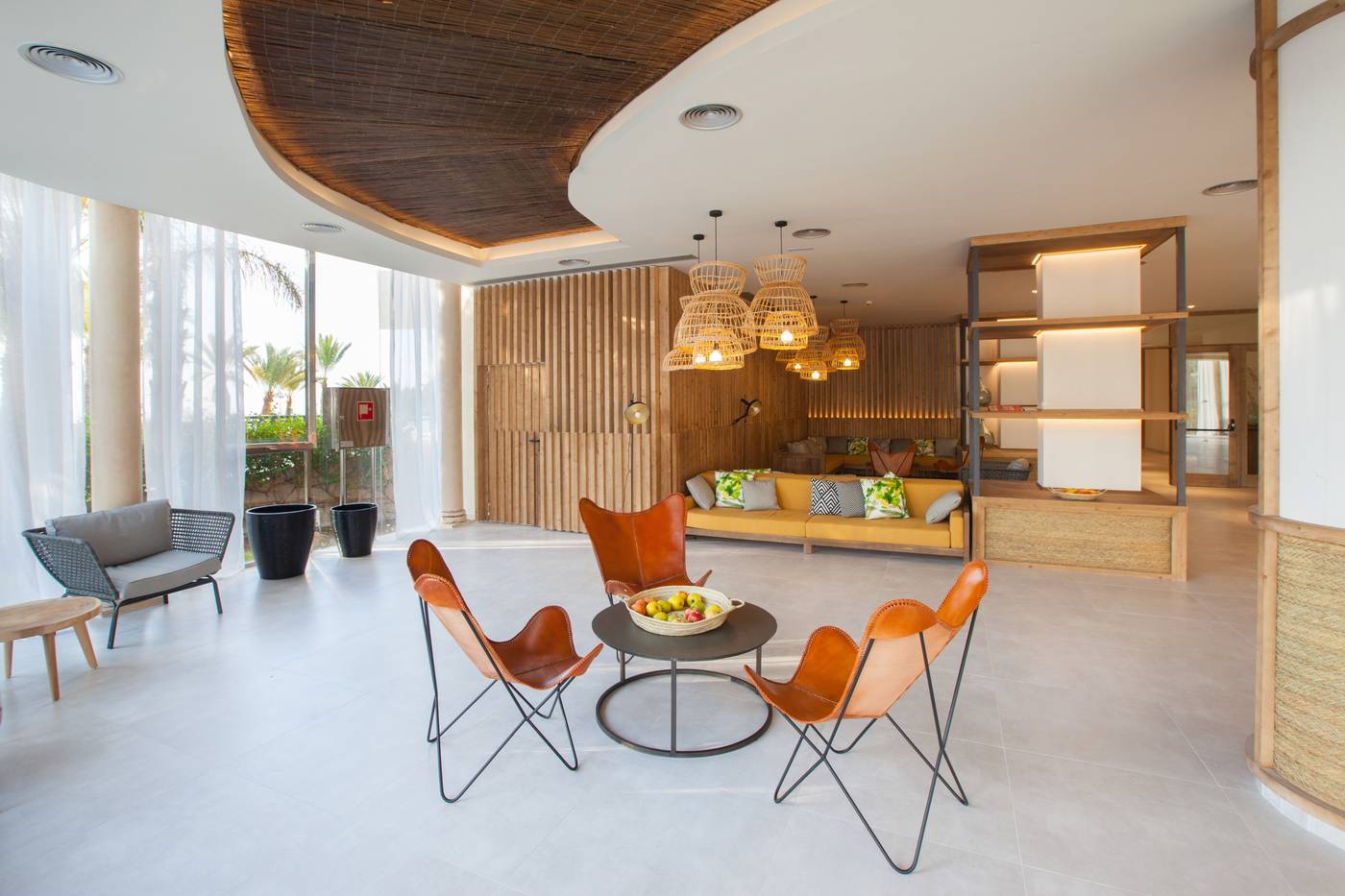 Corallium-Dunamar-by-Lopesan-Hotels-Lobby-56