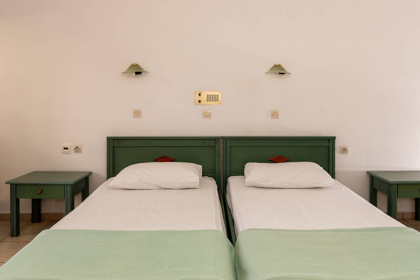 Elpis-Studios---Apartments-Room-35