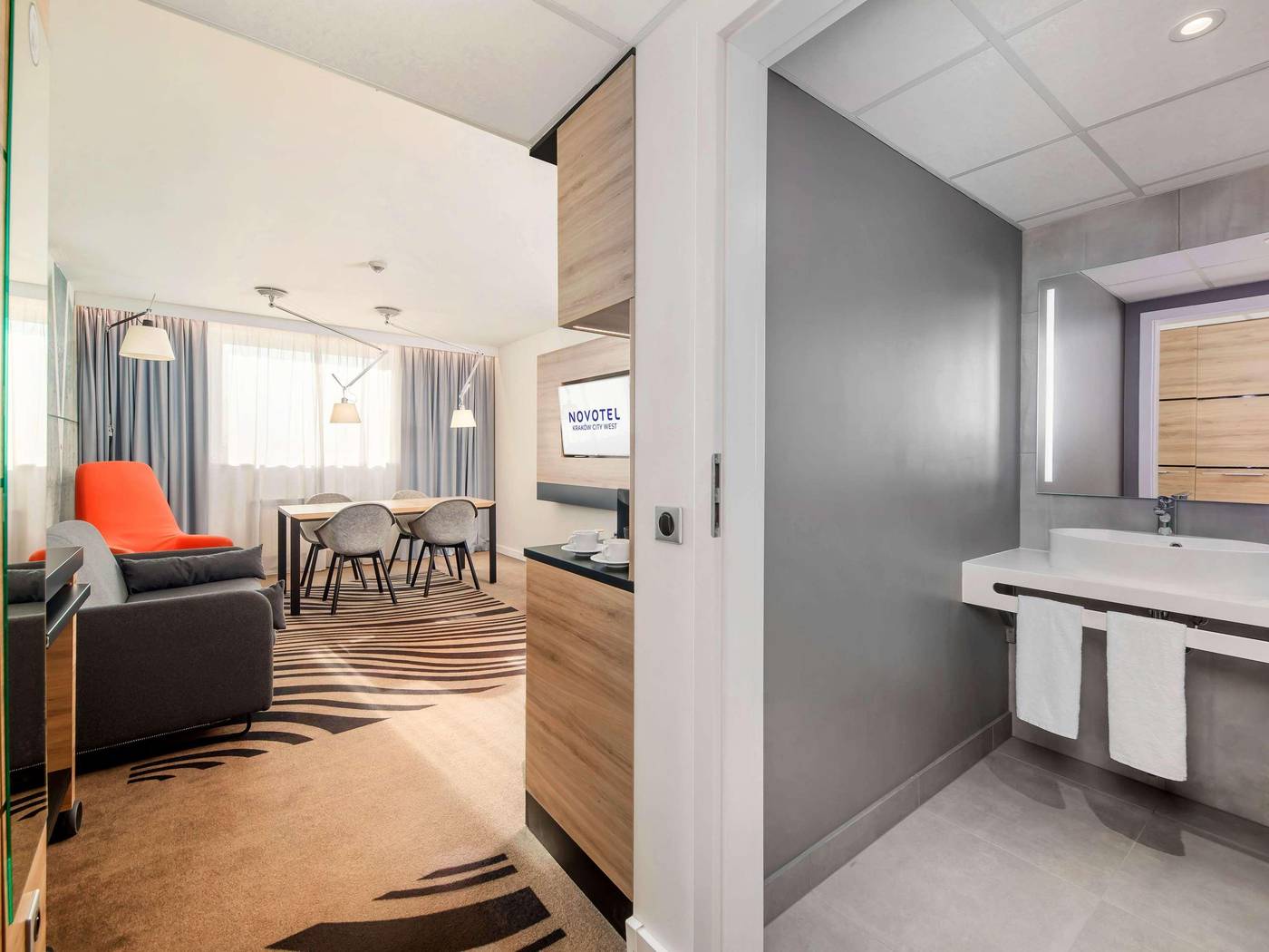 Novotel-Krakow-City-West-Room-45