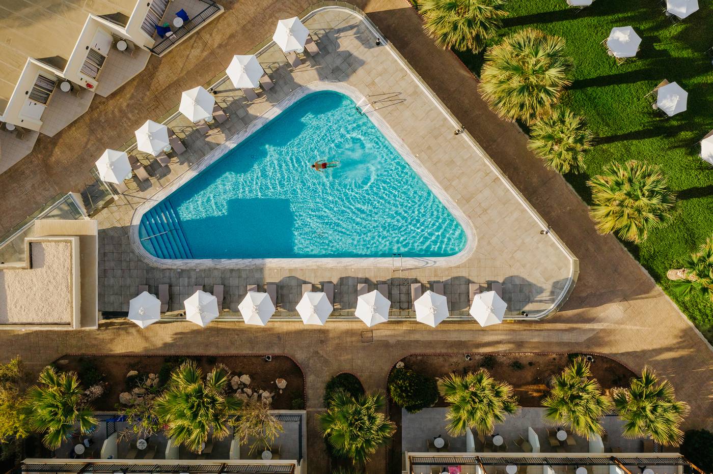 Louis-Paphos-Breeze-Pool-13