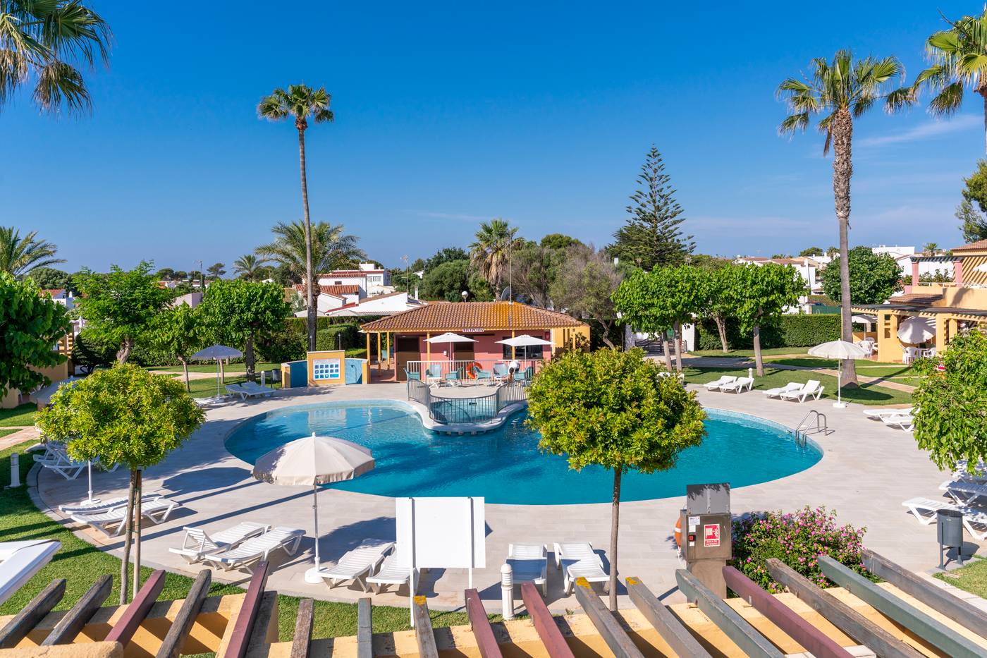 Ses-Anneres-General-view-3