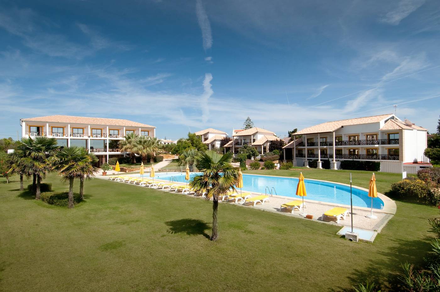 Luzmar-Villas-Pool-2