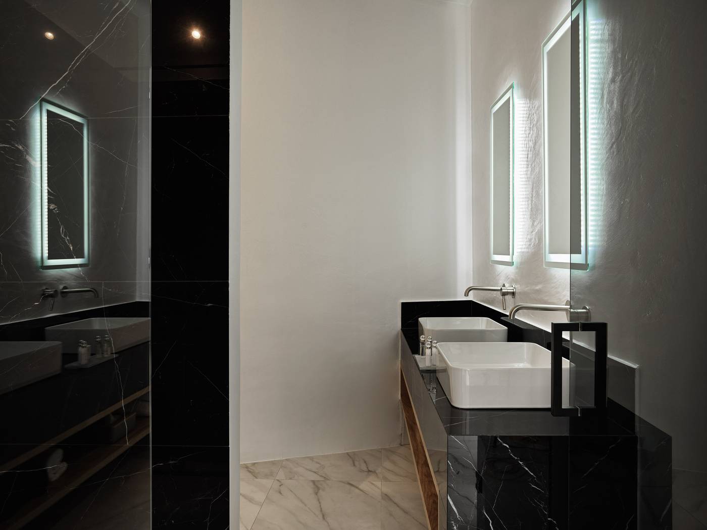 Kouros-Hotel---Suites-Room-57