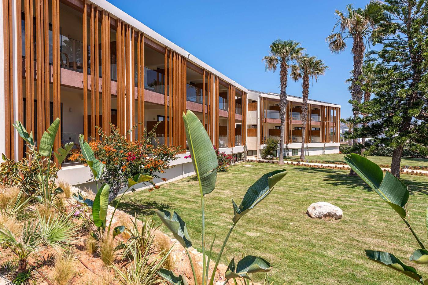 Isla-Brown-Chania--Curio-Collection-by-Hilton-General-view-17