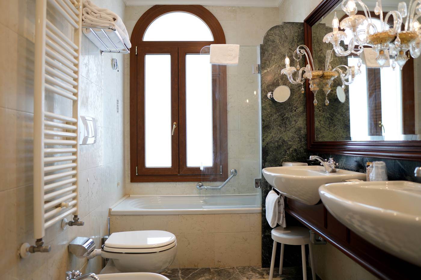 Hotel-Antiche-Figure-Room-53