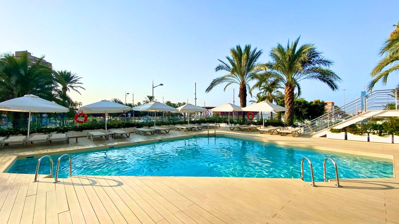Ohtels-Gran-Hotel-Almeria-Pool-3
