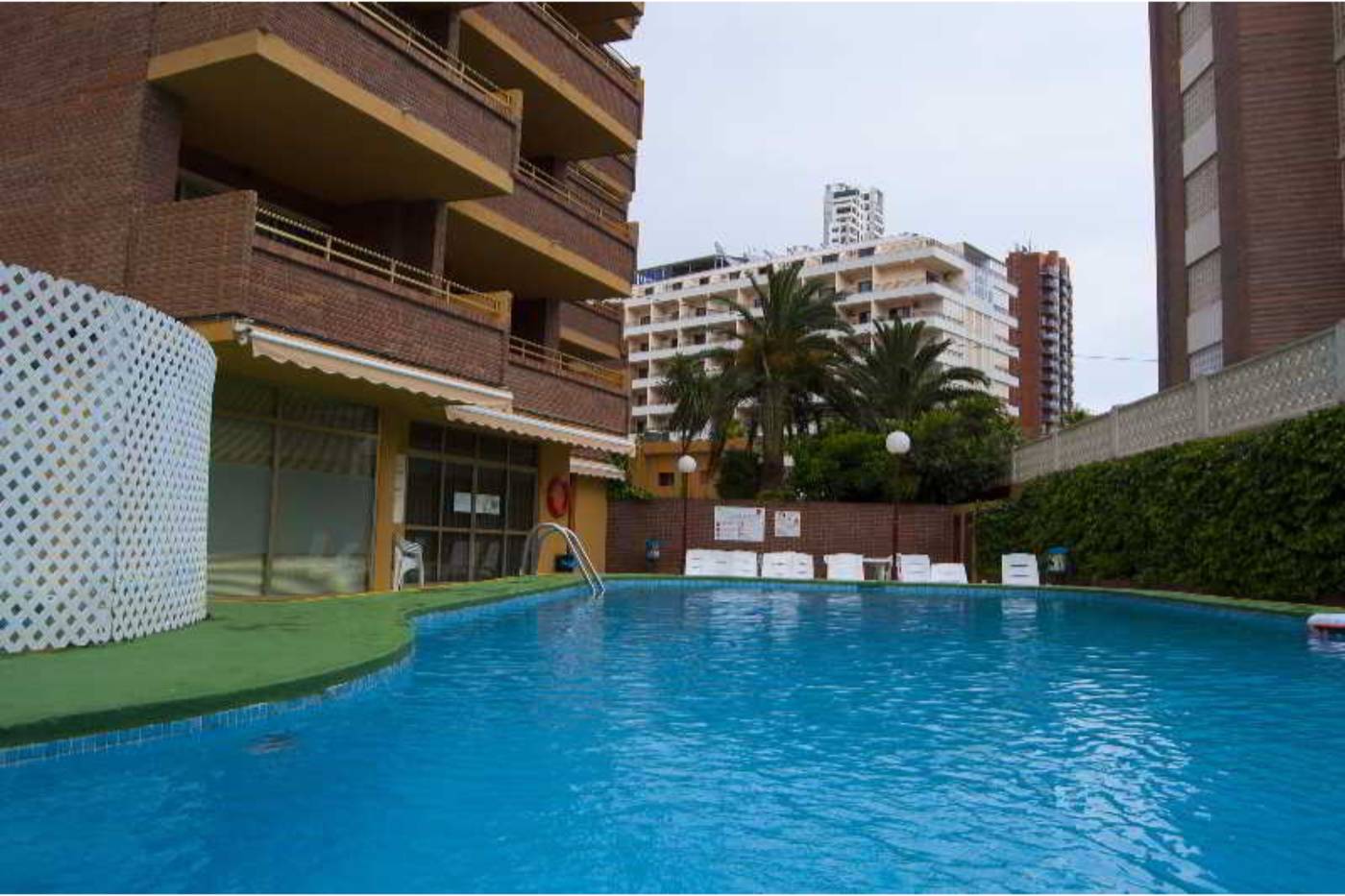 Trebol-One-Apartments-by-MC-Pool-3
