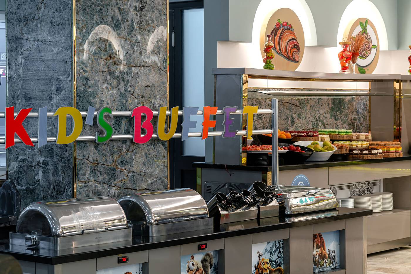 Big-Blue-Suite-Hotel-Restaurant-63