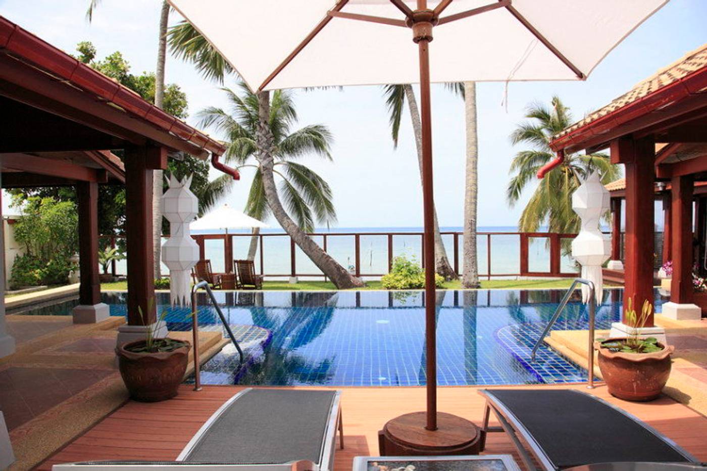 Pao-Jin-Poon-Beach-Front-Villa-Pool-5