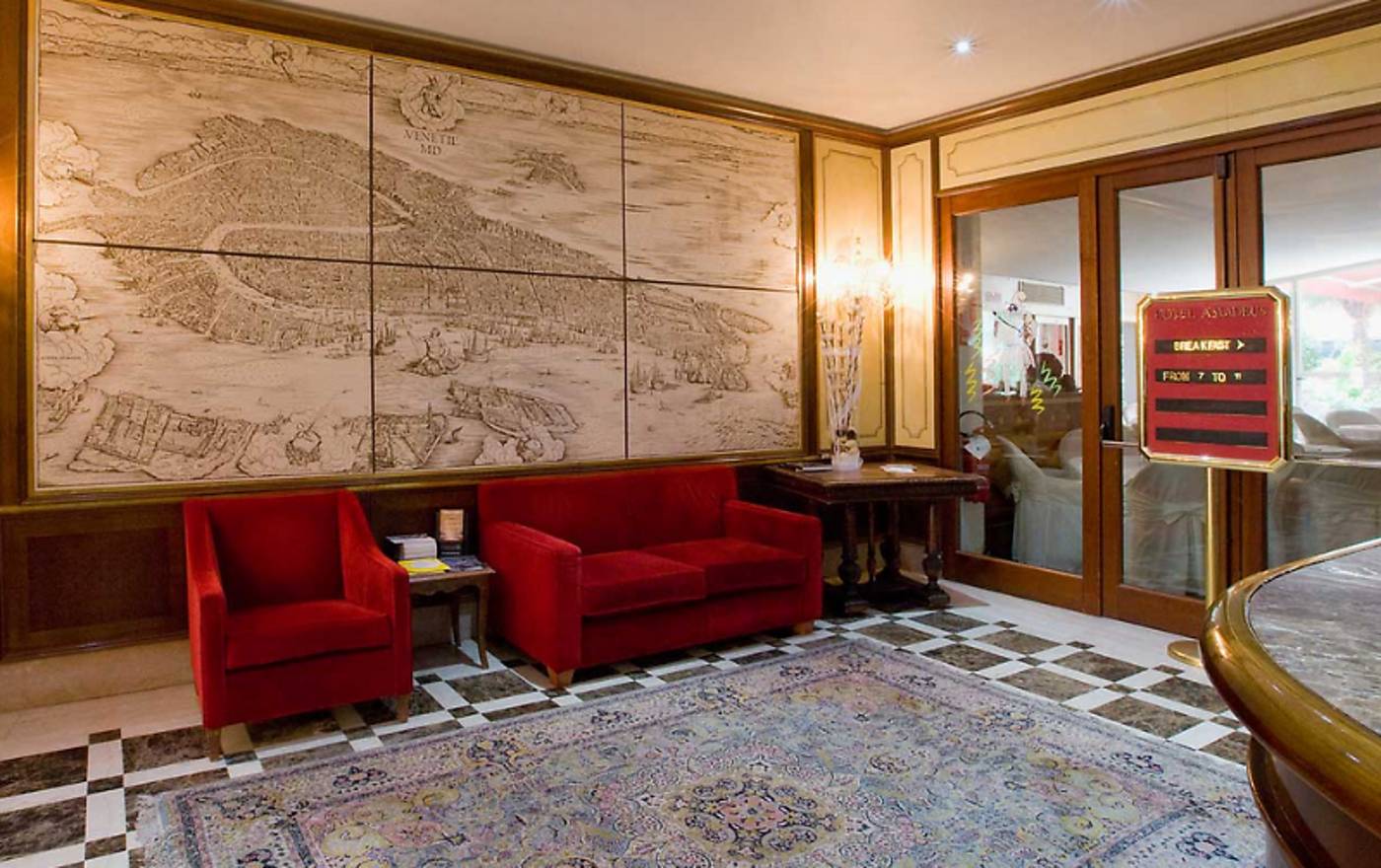 Amadeus-General-view-11