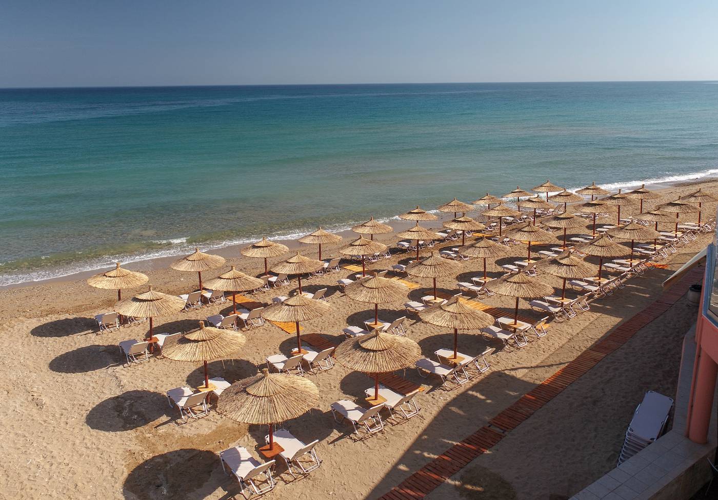 Dedalos-Beach-Hotel-Beach-35