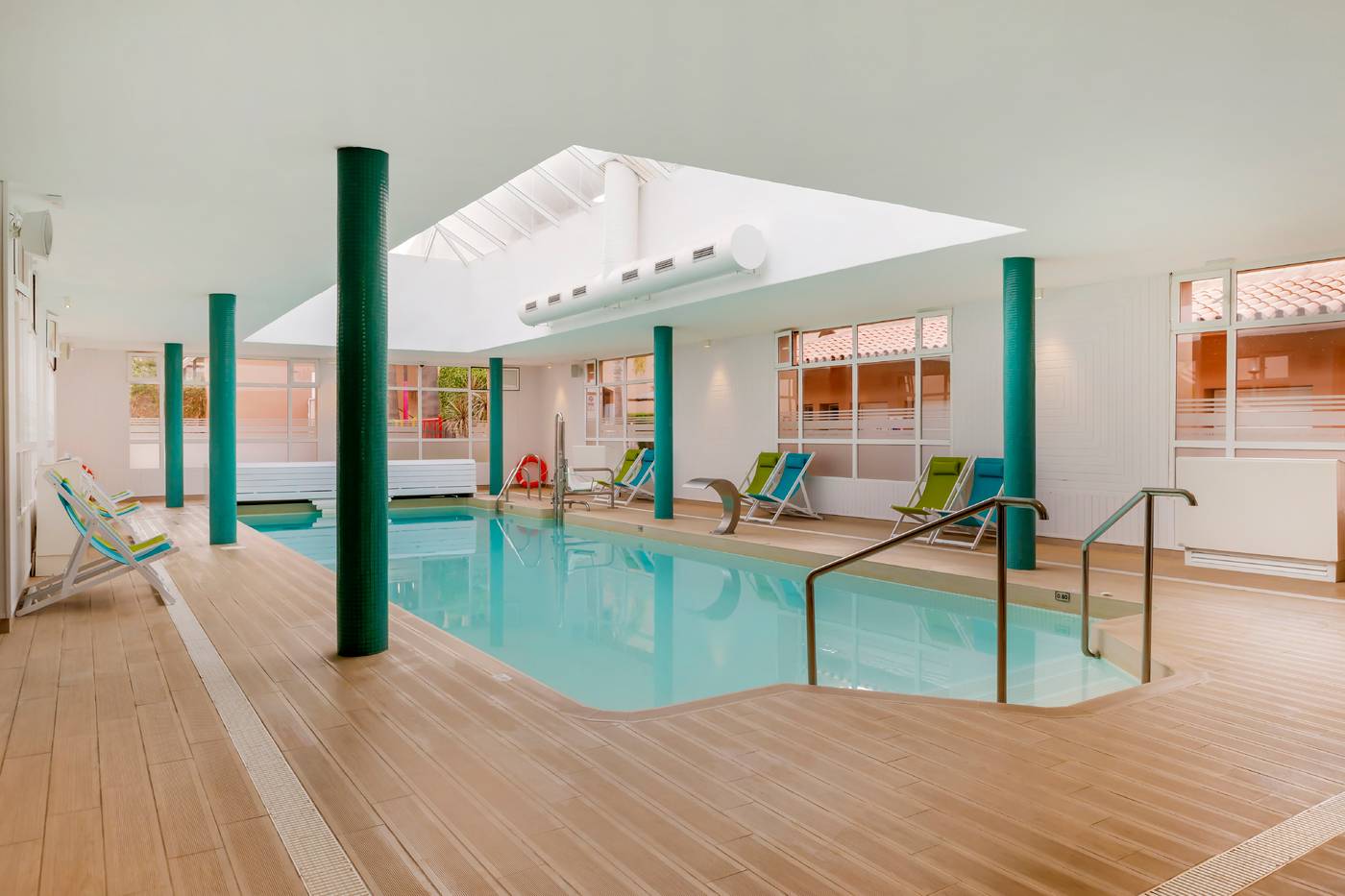 Los-Amigos-Beach-Club-Pool-38