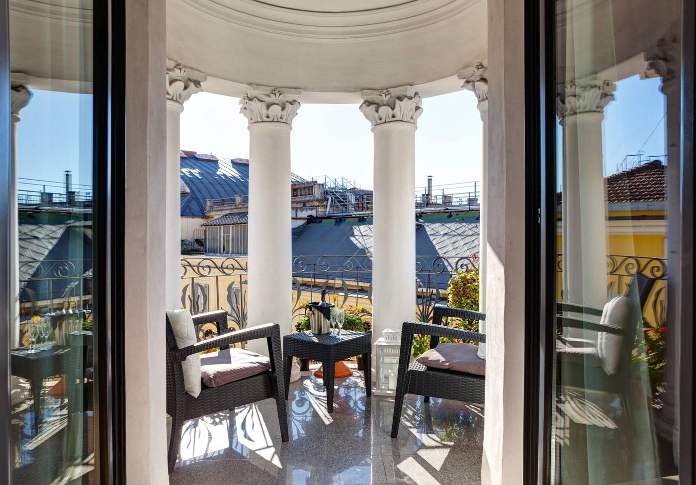 Dharma-Luxury-Hotel-Room-1