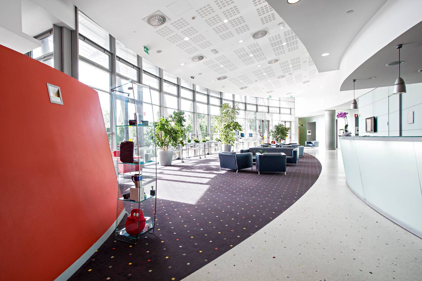 Novotel-Venezia-Mestre-Castellana-Lobby-13