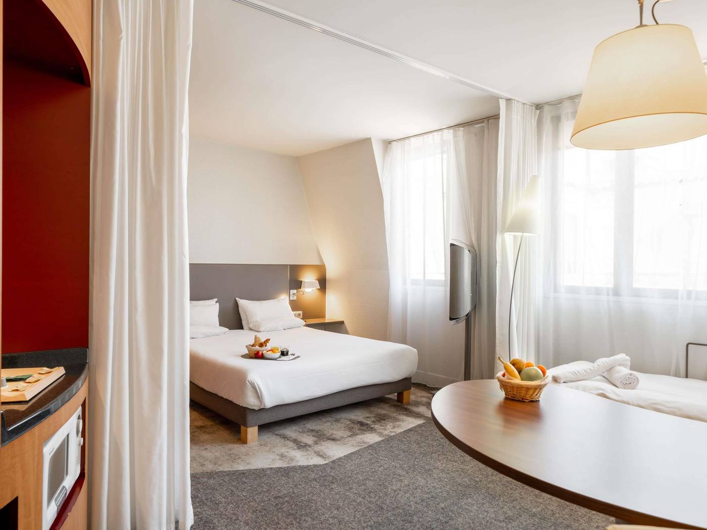 Novotel-Suites-Cannes-Centre-Room-10