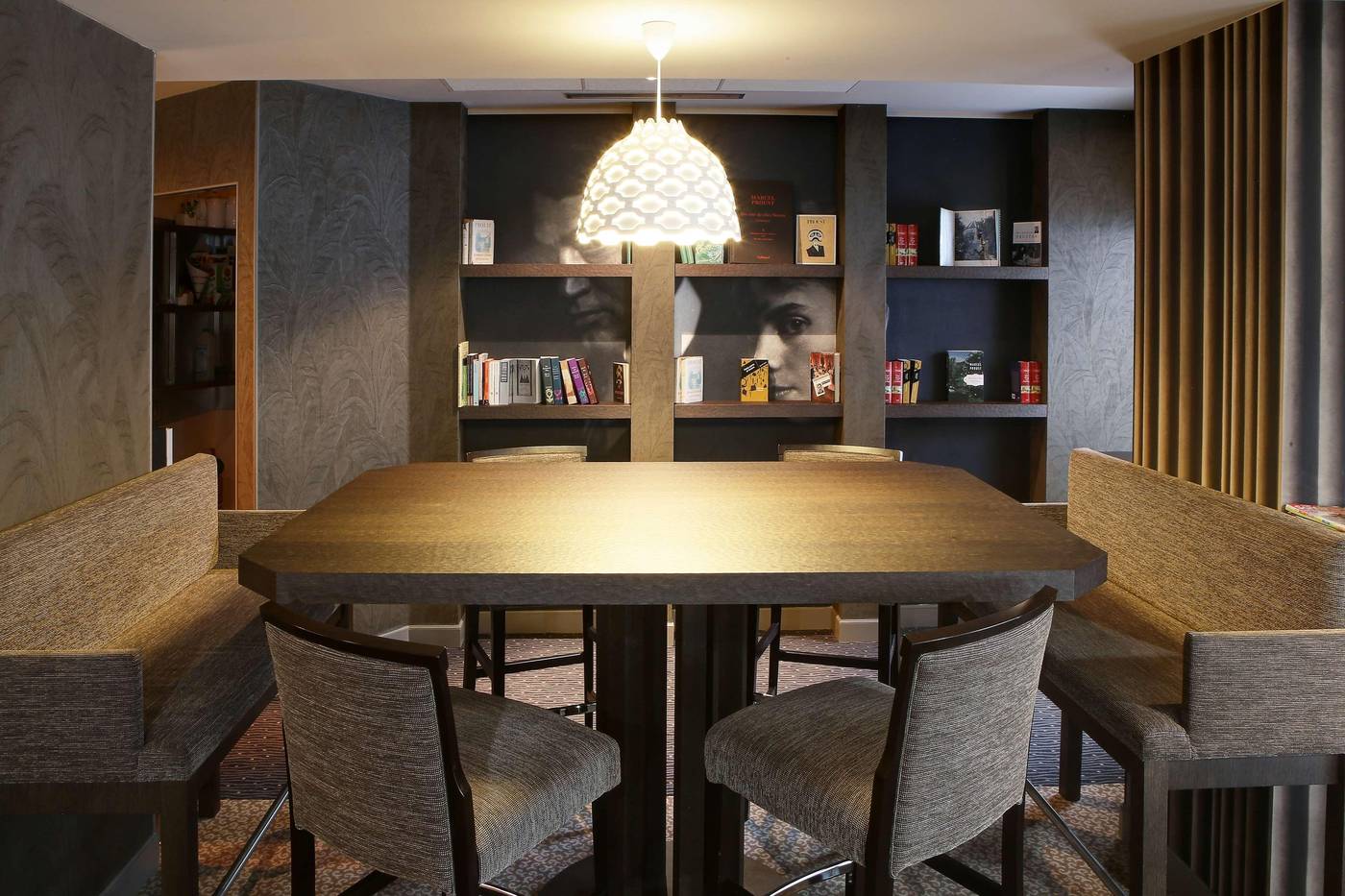 Hotel-Litteraire-Le-Swann--BW-Premier-Collection-Restaurant-22