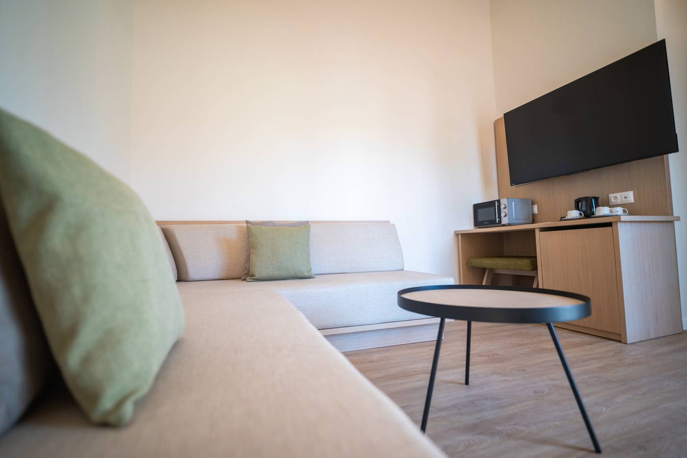 HL-Miraflor-Suites-Room-25